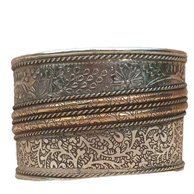 Oxidized Silver hand Calf adjustable with gold line